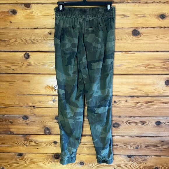𝅺Hollister Camo Joggers Size Small - Picture 2 of 8